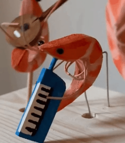 @Shrimpsources's Pin Board Image